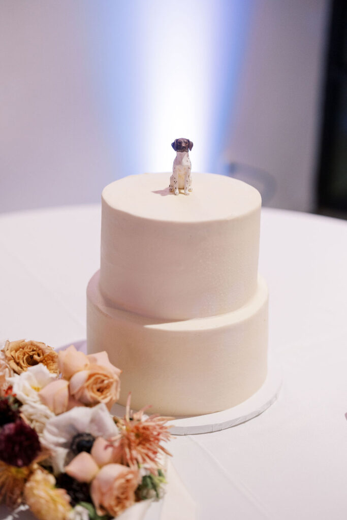 A modern buttercream 2-tiered wedding cake in Austin, TX.